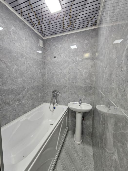 Продаётся 2х комнатная квартира на 3м этаже в 4х этажном доме.