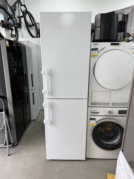 Хладилник с Фризер  LIEBHERR No Frost