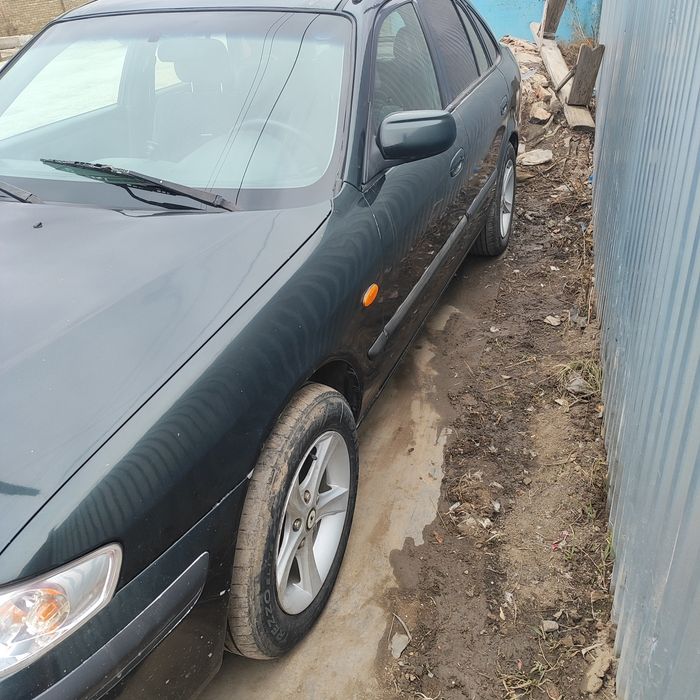 Продаю мазду 626