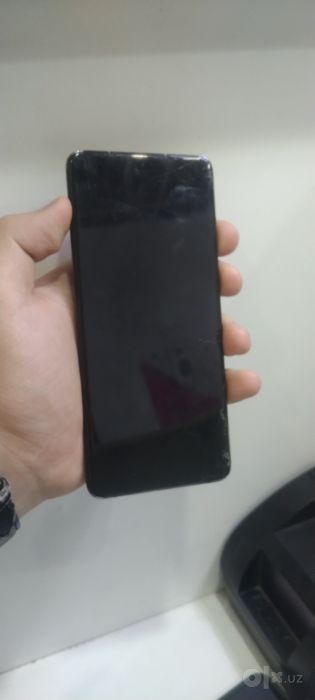 Samsung S20 sotiladi srocna