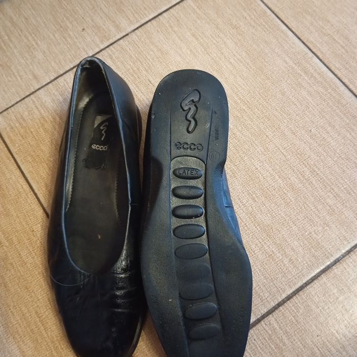 Papuci din piele