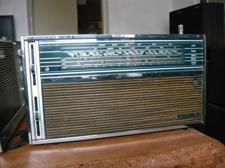 Ретро радио GRUNDIG MELODY BOY 1000