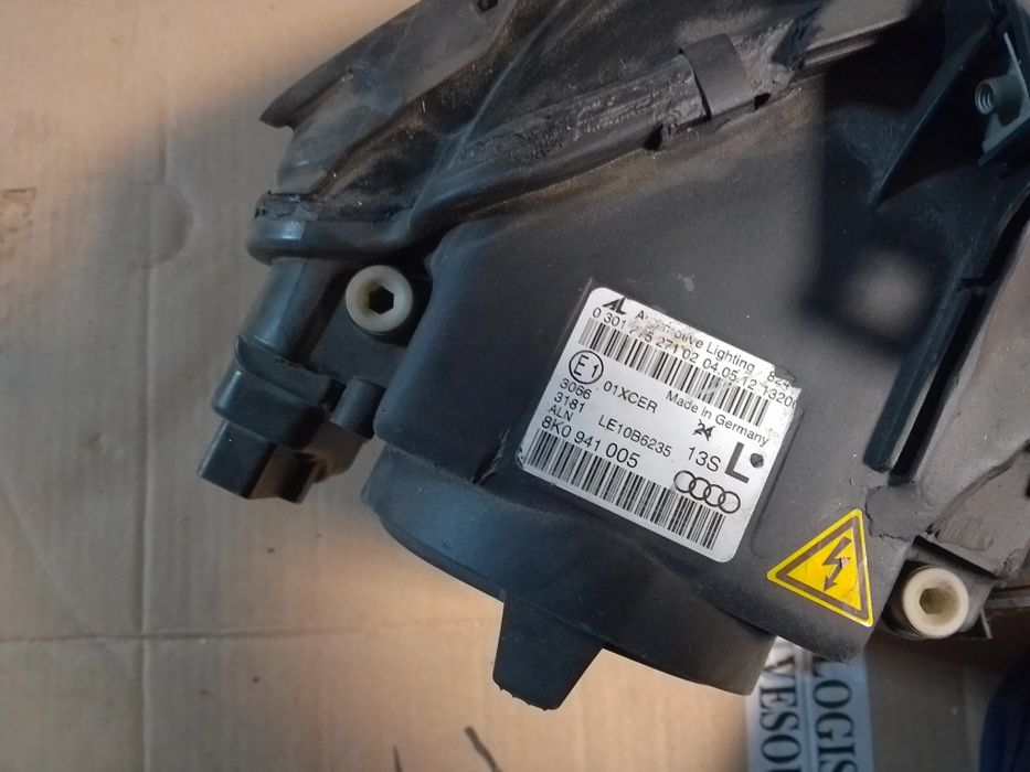 Фар за Ауди А4b8,5