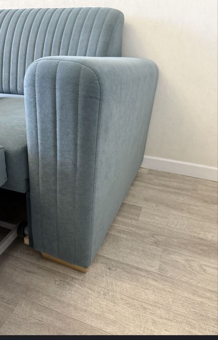 Продам новый диван