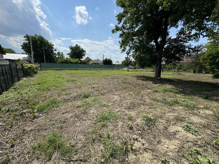 Închiriez teren/Teren de inchiriat