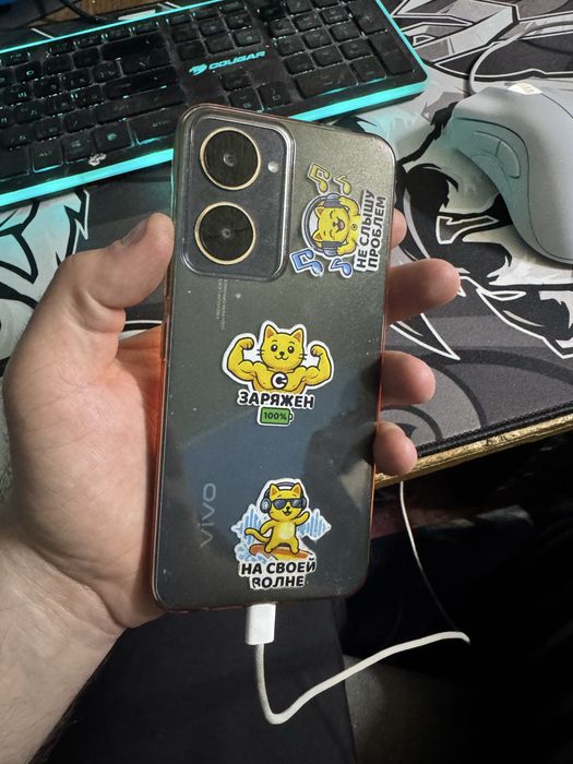 Продам смартфон vivo y03