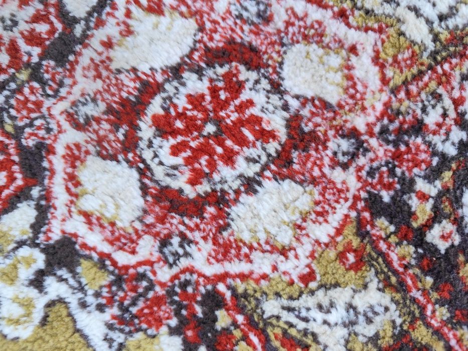 Голям персийски килим