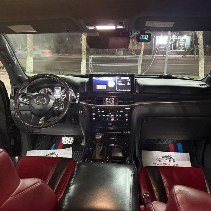 Lexus XL570  rangi qora