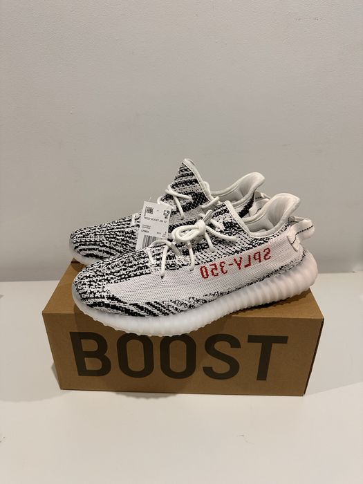 Yeezy Boost 350 V2
