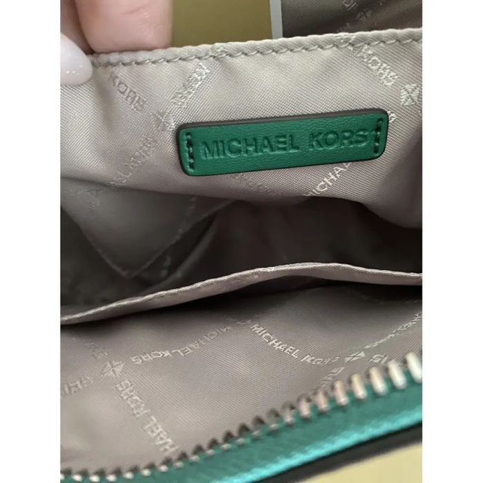 Michael Kors кожена чанта