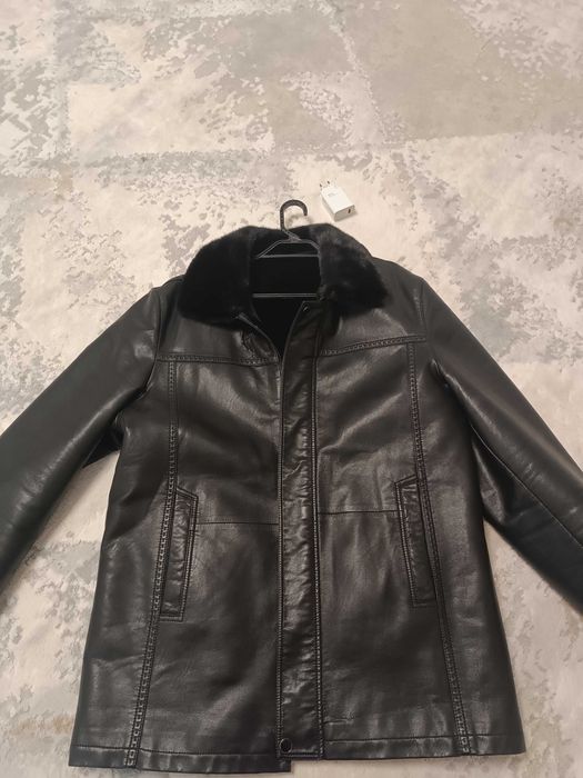 Продам зимний куртку