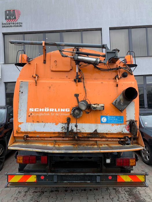 Automaturatoare cu aspirator Mercedes Benz 1117 Anul fabricatiei 1992