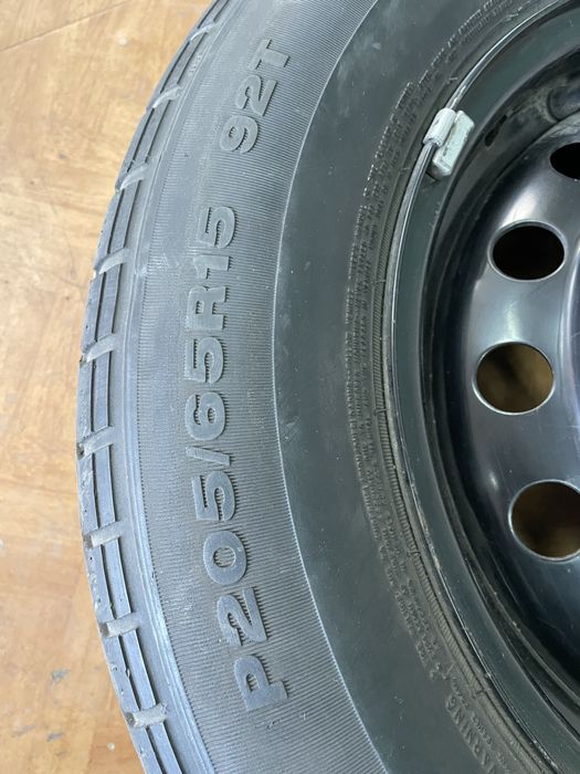 Запаска Тоуота Лексус 114.