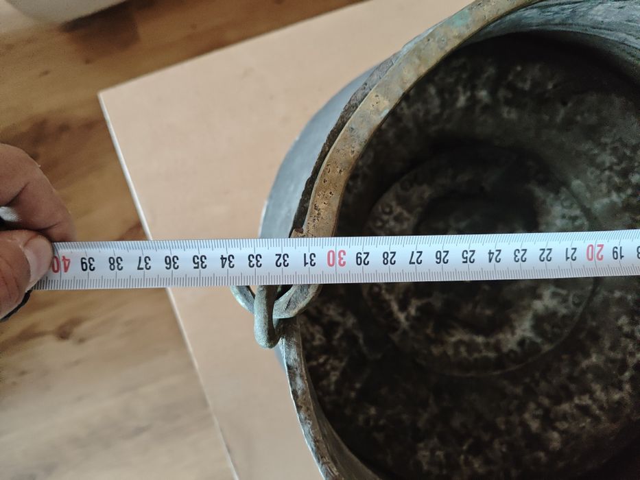 Продавам голямо бакърено менче