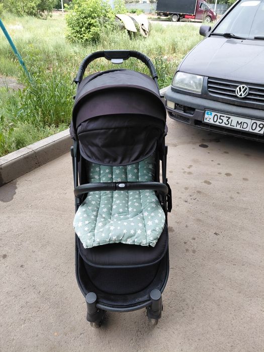 Продам прогулочную  коляску.