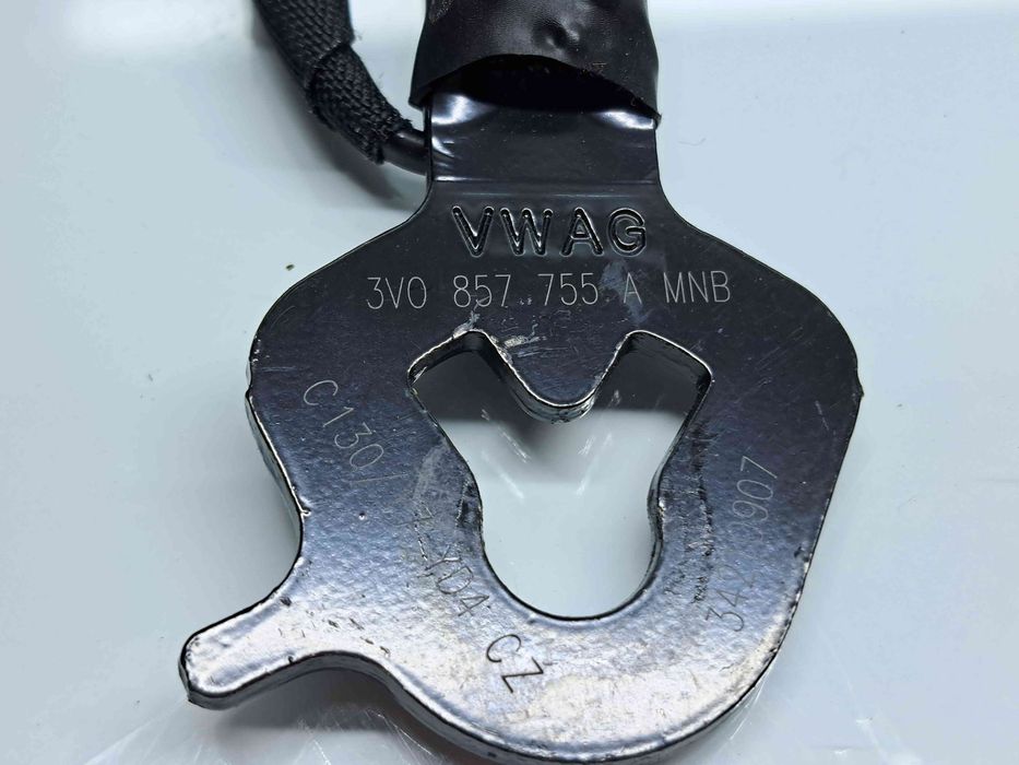 Capsa centura stanga fata Skoda Superb III (3V3) [Fabr 2015-prezent]