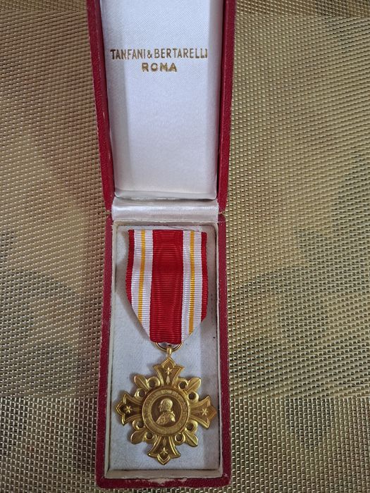 Medalie Papală,,Pro Ecclesia et Pontefice"