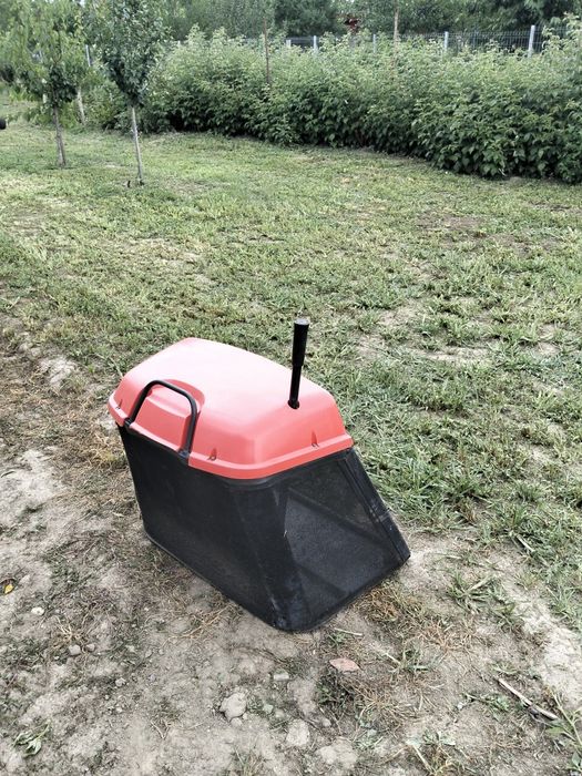 Tractor pentru tuns gazon