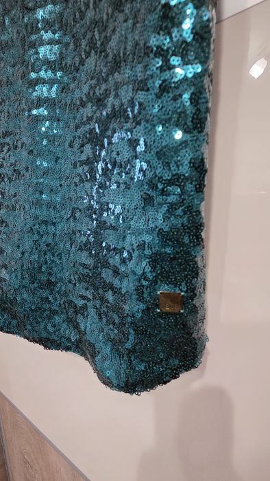 Rochie paiete superbă