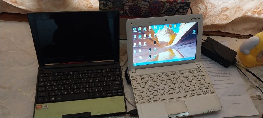 2 netbook kampiyutercha sotiladi bitasi ishlid 2chisi istana korsatish