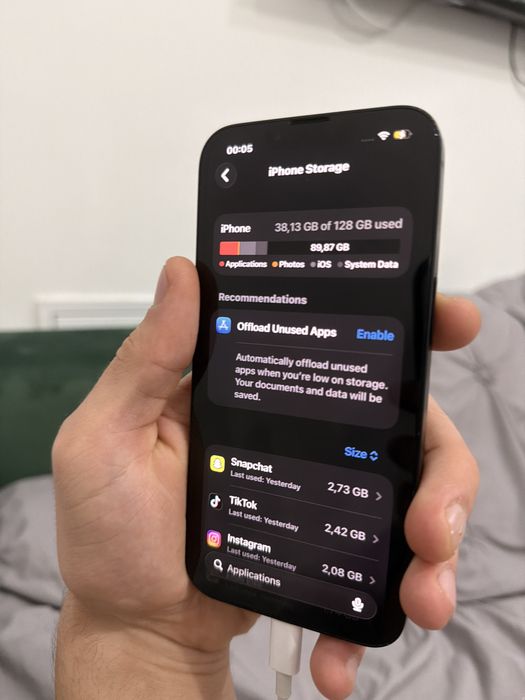 Iphone 13 midnight blue 128gb sanatatea bateriei 85%