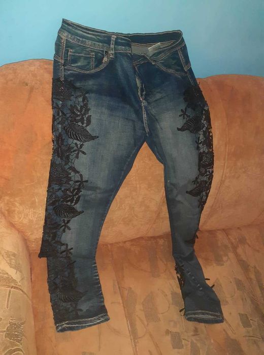 дамски дънки на различни марки