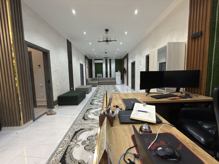 Продажа новой гостиницы у дороги 6 соток 2225м2 ориентир Хайт-Таун