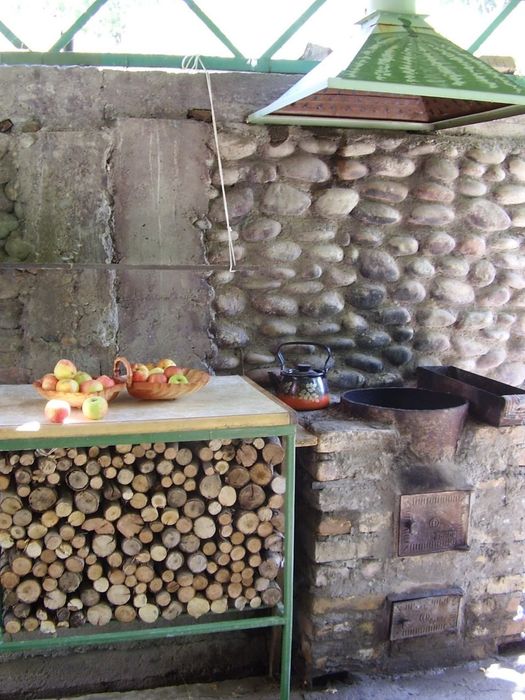 Продаётся ДАЧА в юкори-чирчикском районе.