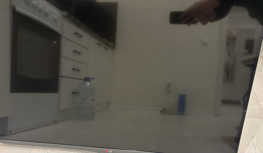 Продам смарт телевизор