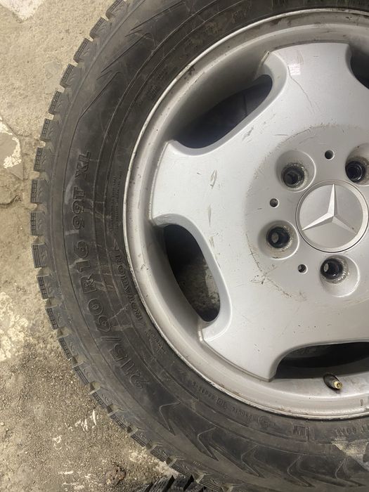 Продам. диски r16. 215/60 диски ровыне