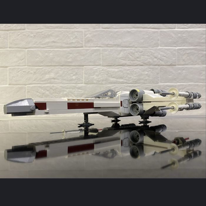 LEGO® StarWars «Истребитель типа Х Люка Скайуокера» (75301)