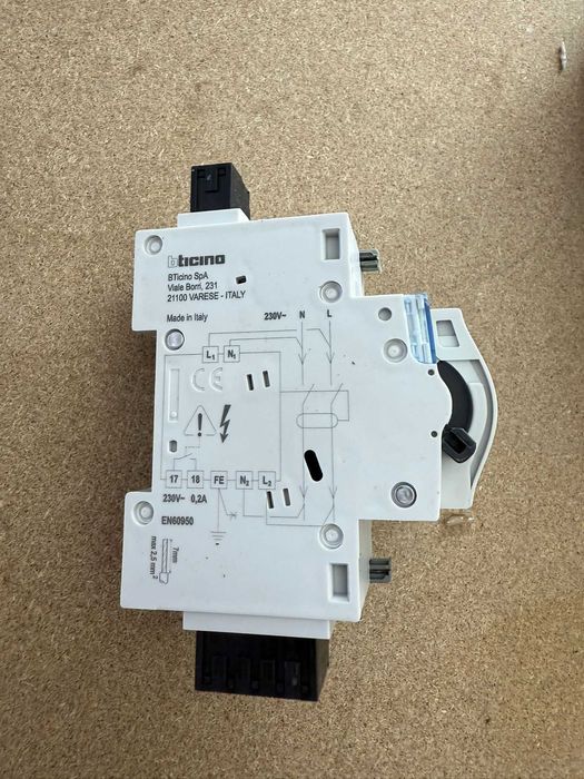 BTicino F80SG Stop&Go Automatic Reset RCD