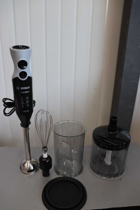 Bosch ErgoMixx MSM67160 3в1 – пасатор с 750 W мотор и купа 1 L