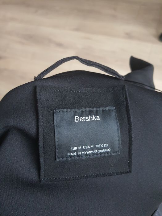 Bershka велурено палто