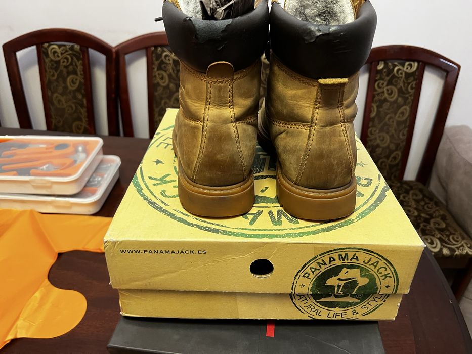 Ботнки на зиму.