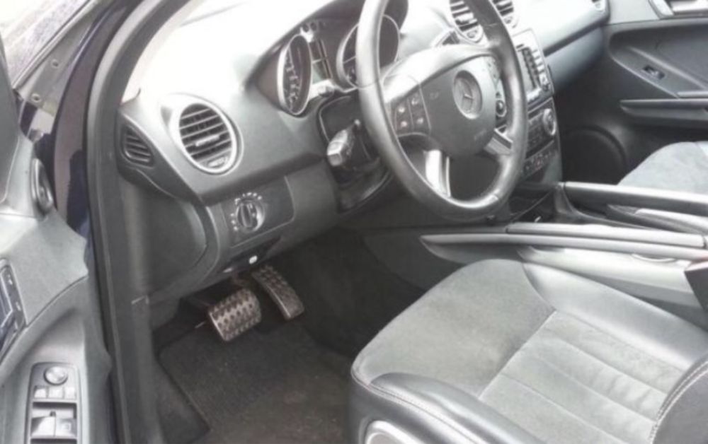 Кожени седалки - Мерцедес МЛ 2009г.