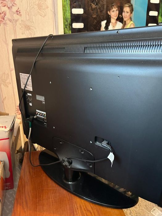 Продам телевизор