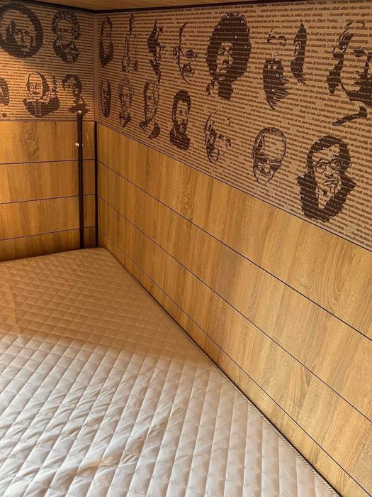 Garsonieră Minimalistă Modernă