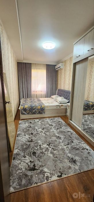 Farhod bozori oldida arzon kvartira bor