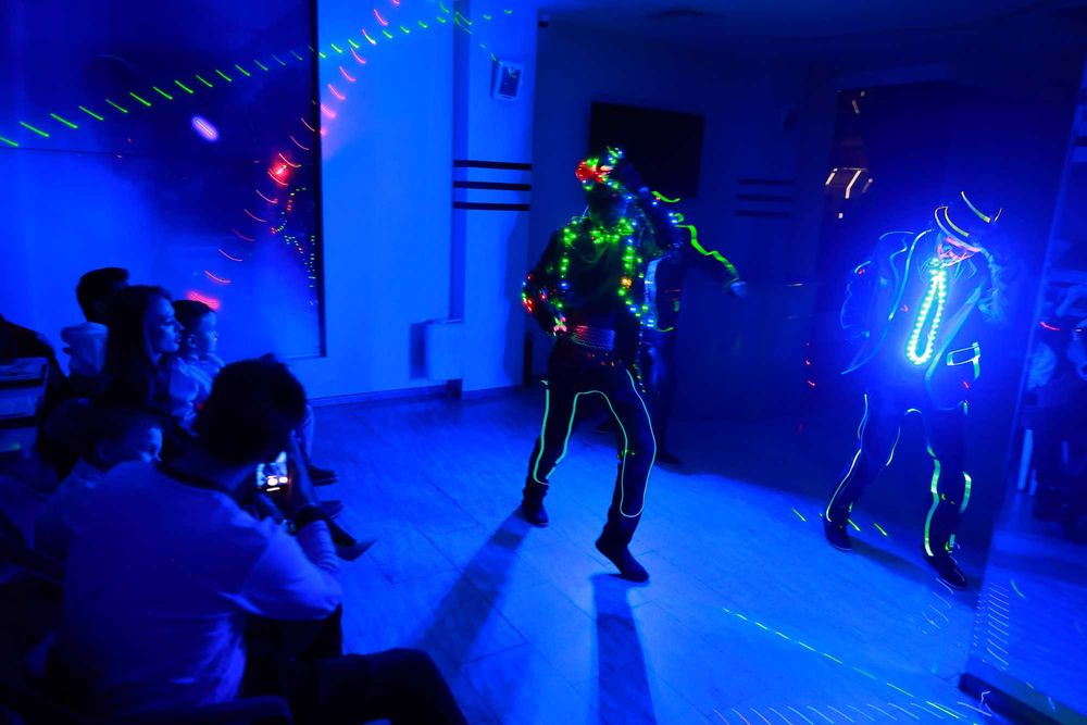 Профессиональное световое шоу для мероприятий в Ташкенте