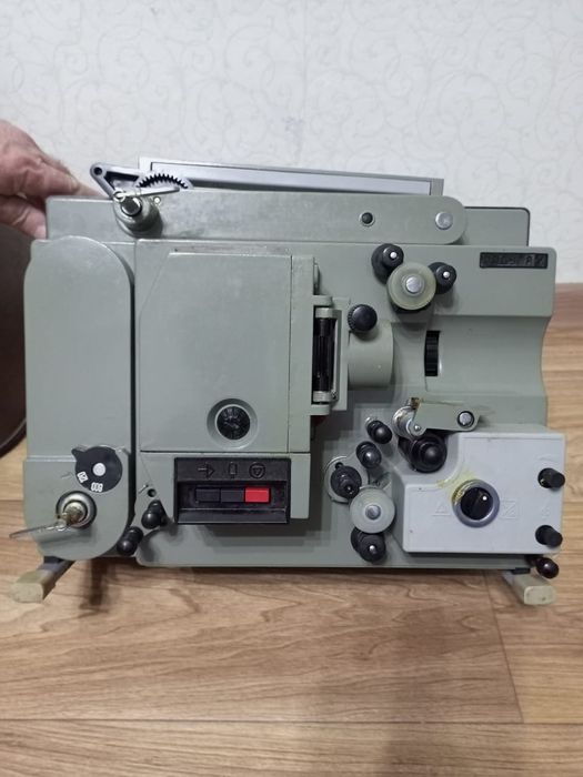 Кинопроектор «Радуга- 2»