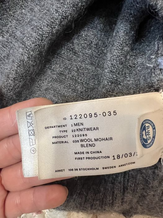 Продам свитер Arket