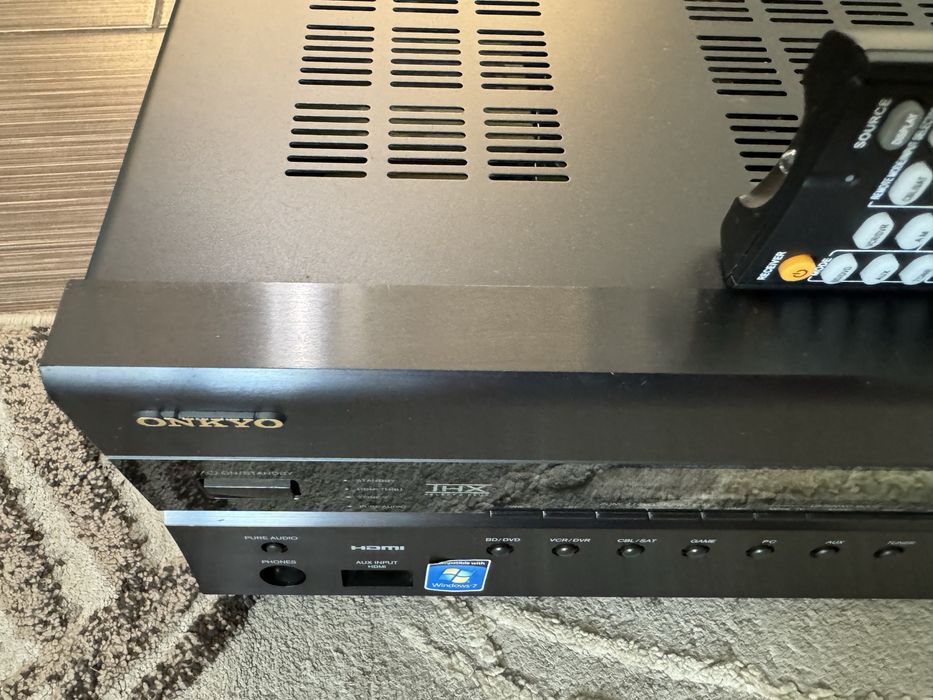 Onkyo TX-NR708 мощен и качествен ресивър