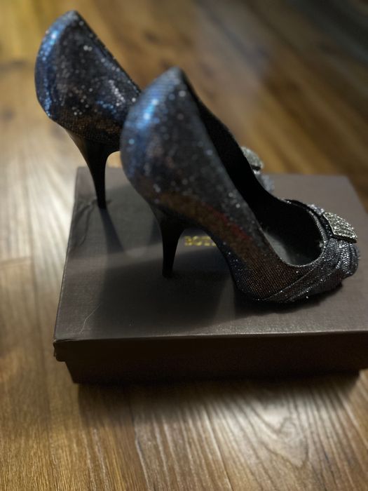 Женские нарядные туфли