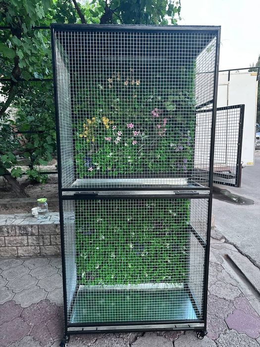 Продаётся клетка для птиц