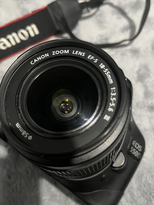 Камера для фото Canon 550D