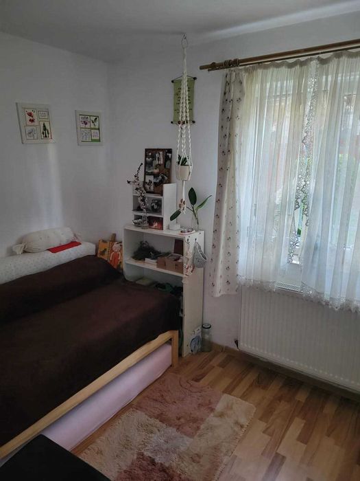 Parter 2 camere - zona Andrei Muresanu