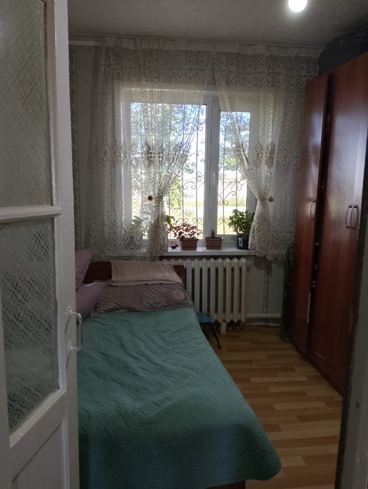 Продам 3х  комнатный квартиру