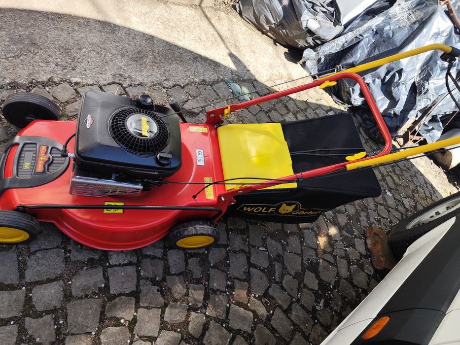 Самоходна бензинова косачка