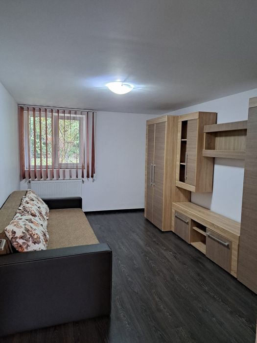 Inchiriez apartament 2 camere